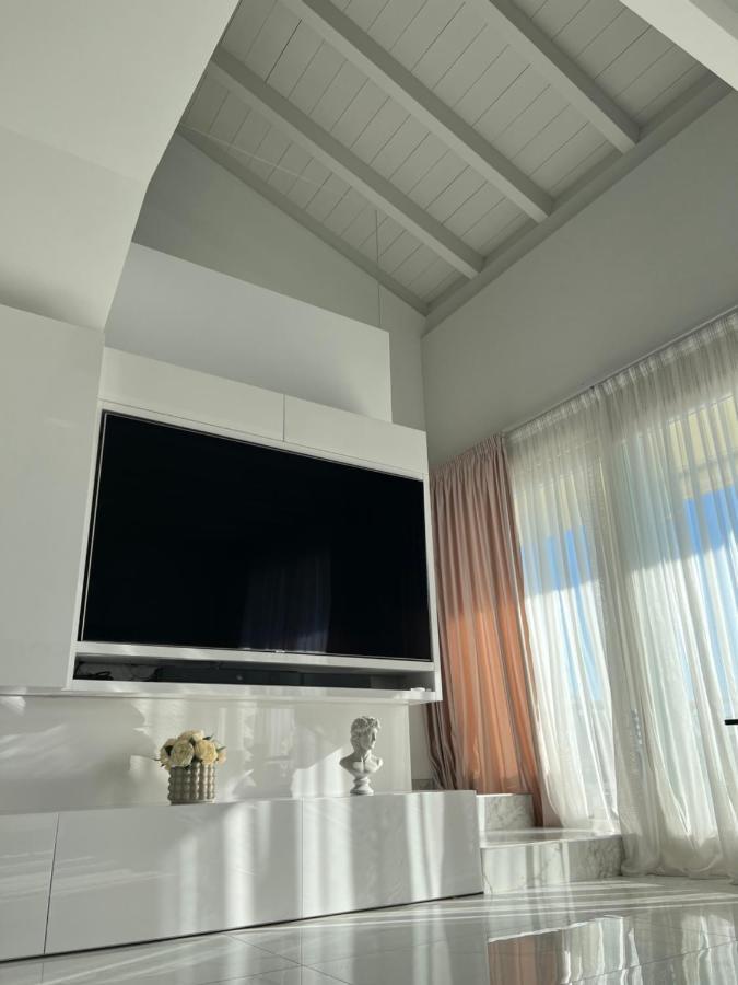 Paganini Suites And Apartments Sirmione Exterior foto