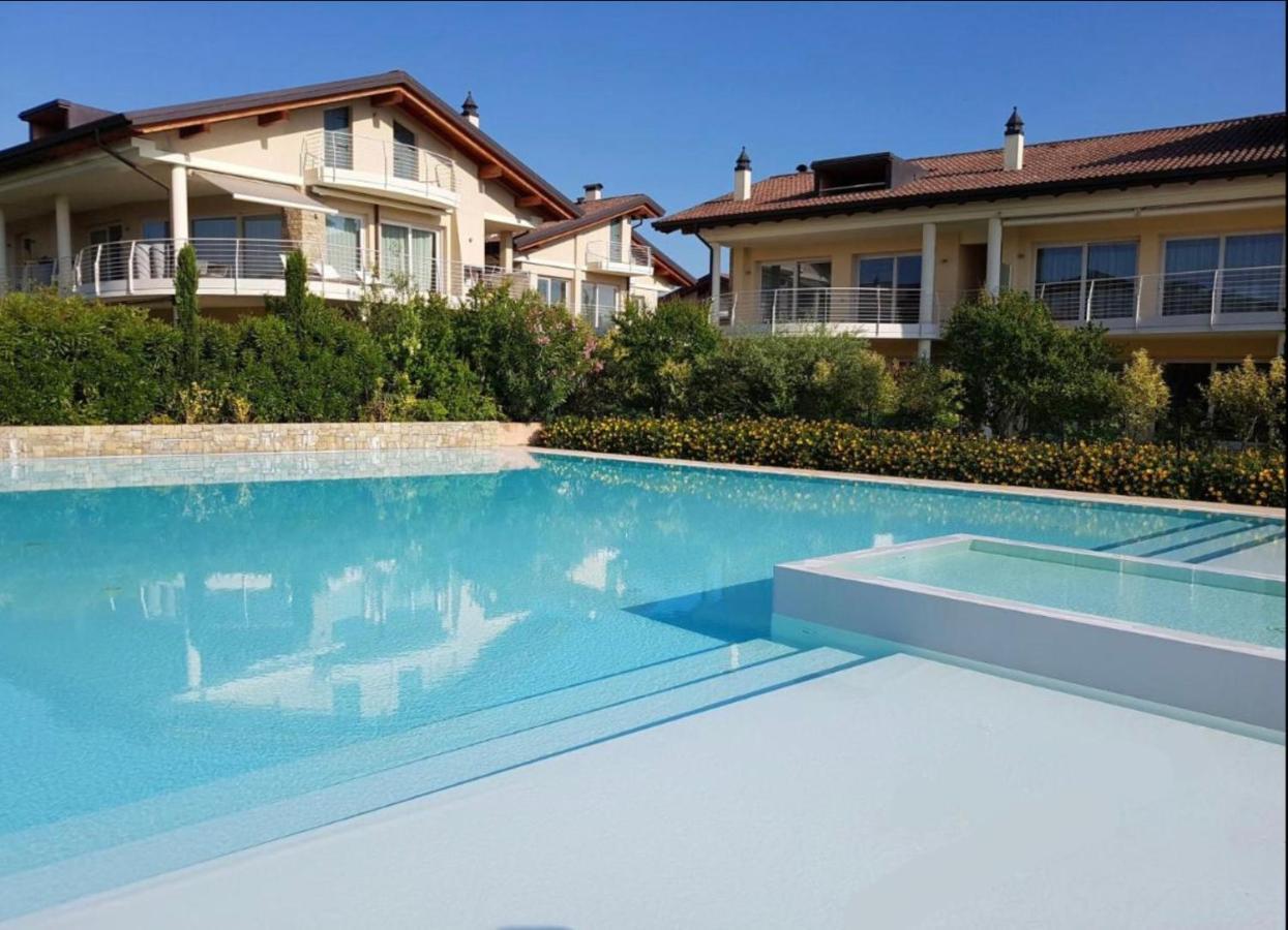 Paganini Suites And Apartments Sirmione Exterior foto