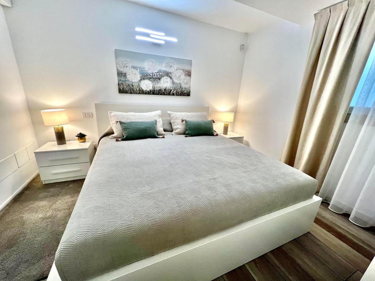 Paganini Suites And Apartments Sirmione Exterior foto