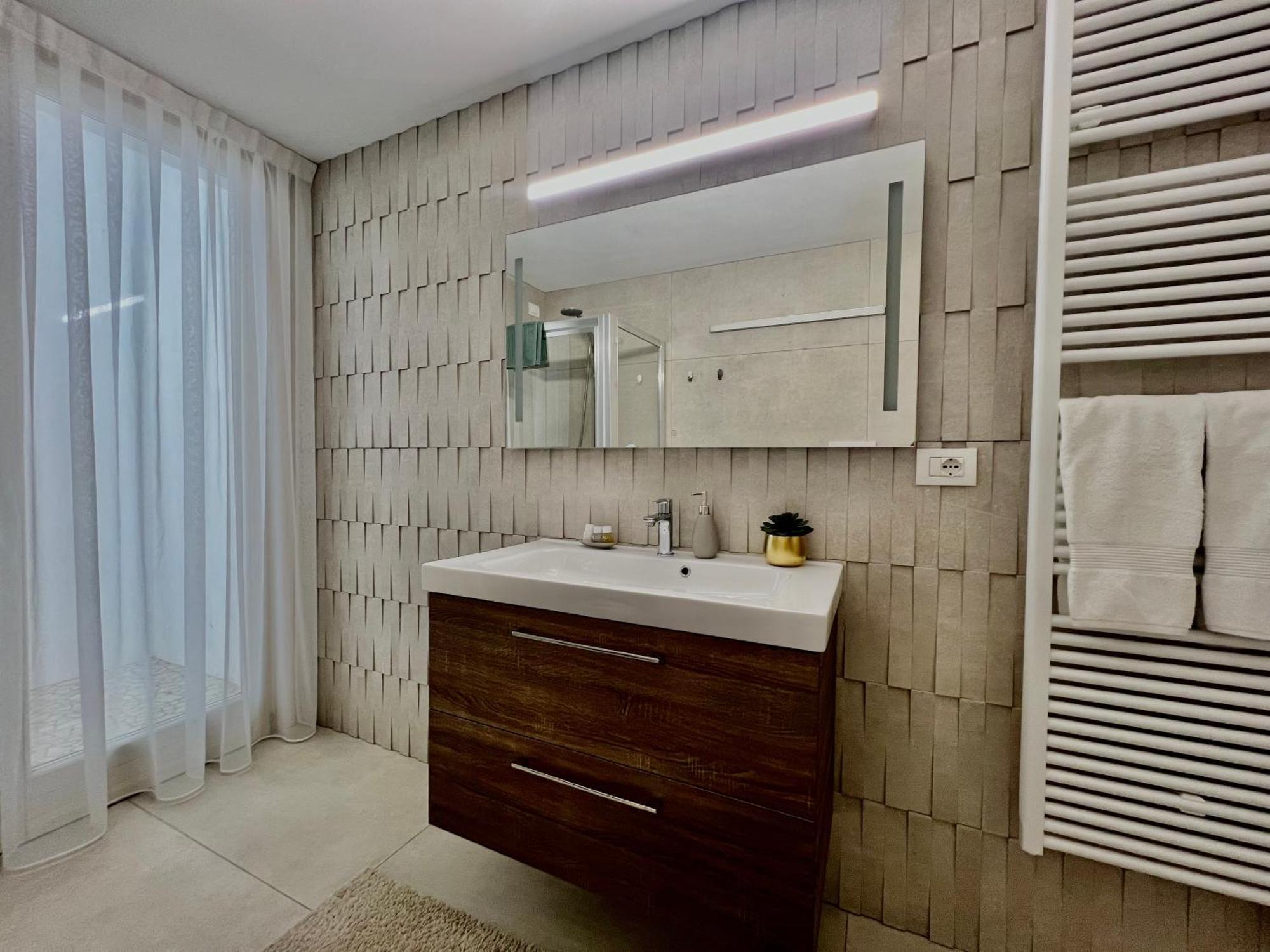 Paganini Suites And Apartments Sirmione Exterior foto