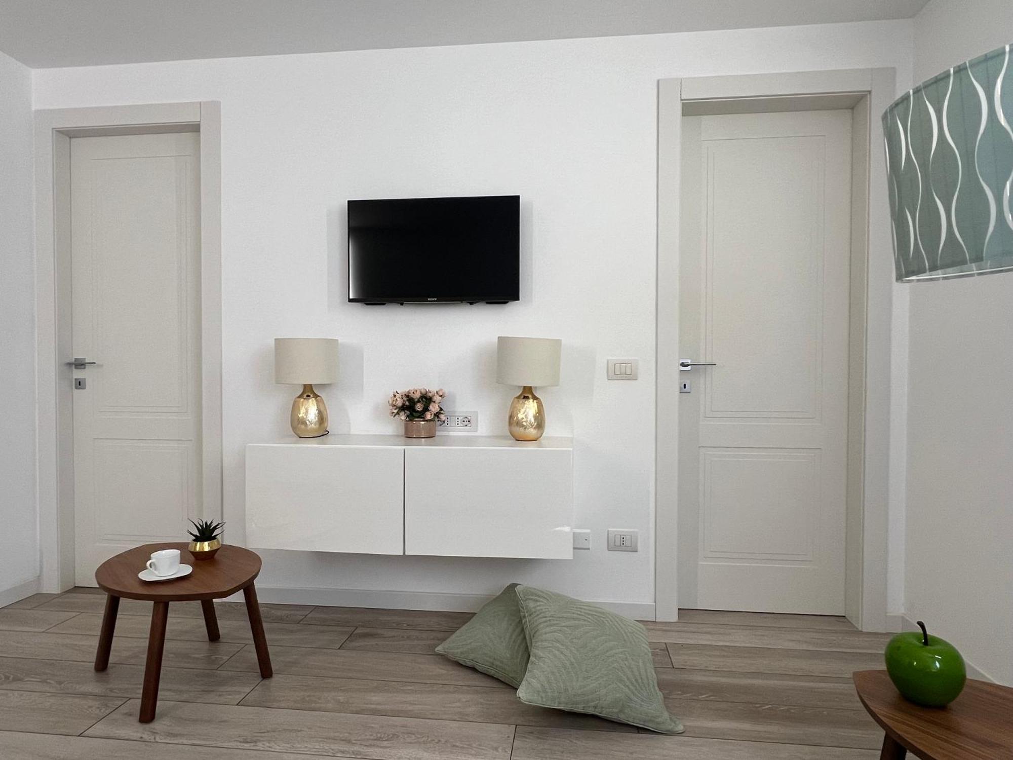 Paganini Suites And Apartments Sirmione Exterior foto
